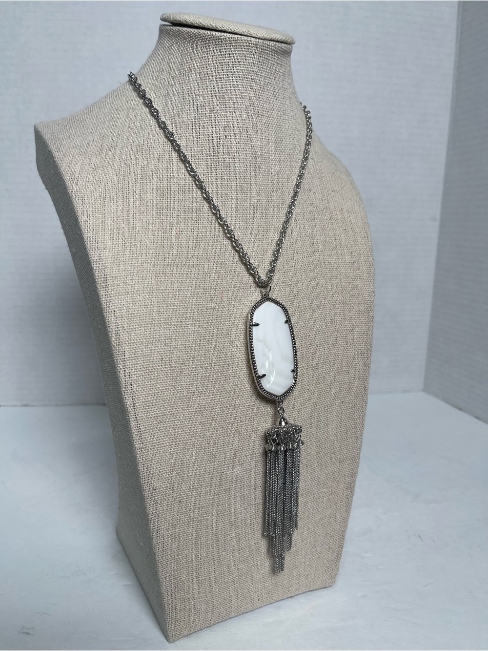 Kendra‎ Scott Rayne Silver White Stone Tassel Long Pendant Necklace - Picture 2 of 4